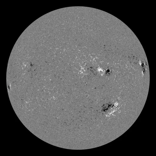 Solar Magnetic Fields