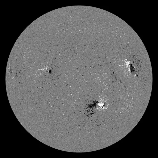 Solar Magnetic Fields
