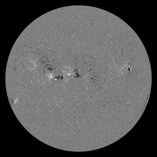 Solar Magnetic Fields