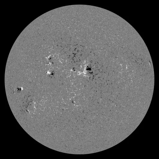 Solar Magnetic Fields