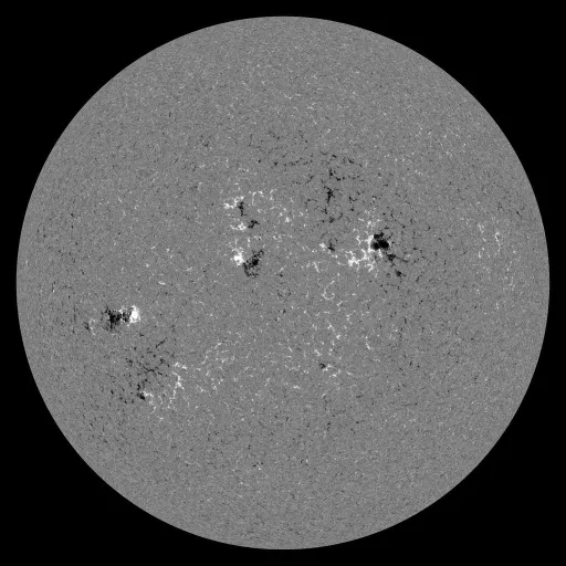 Solar Magnetic Fields