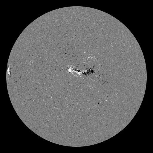 Solar Magnetic Fields
