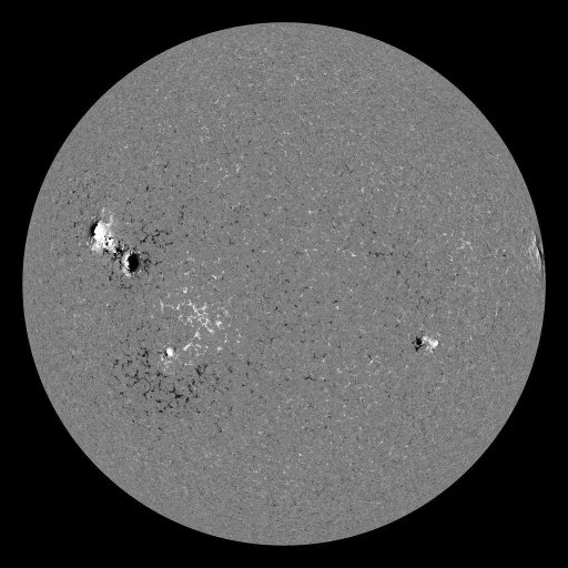 Solar Magnetic Fields