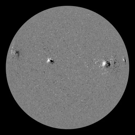 Solar Magnetic Fields