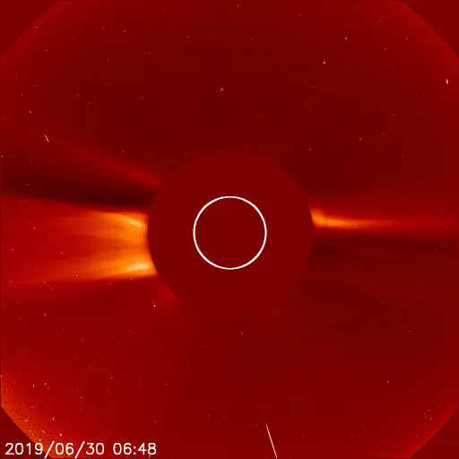 Ближняя корона Солнца