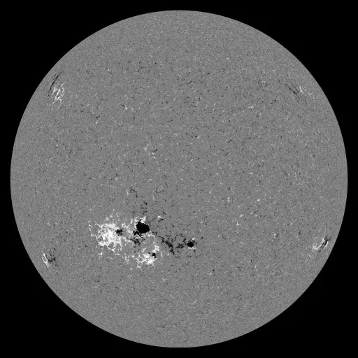 Solar Magnetic Fields