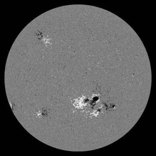 Solar Magnetic Fields