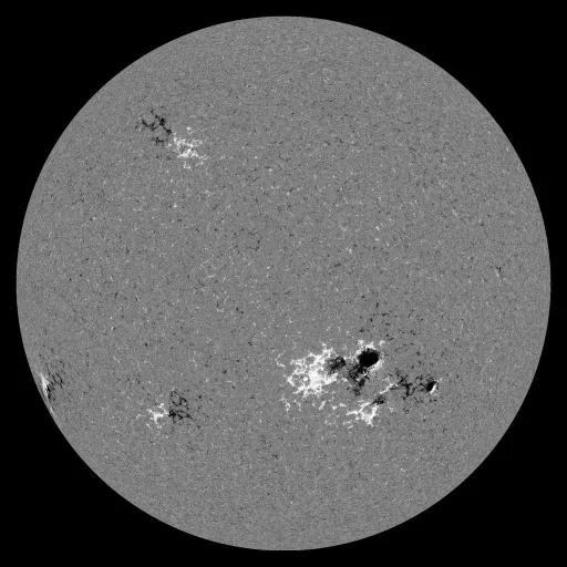 Solar Magnetic Fields