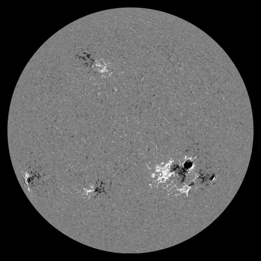 Solar Magnetic Fields