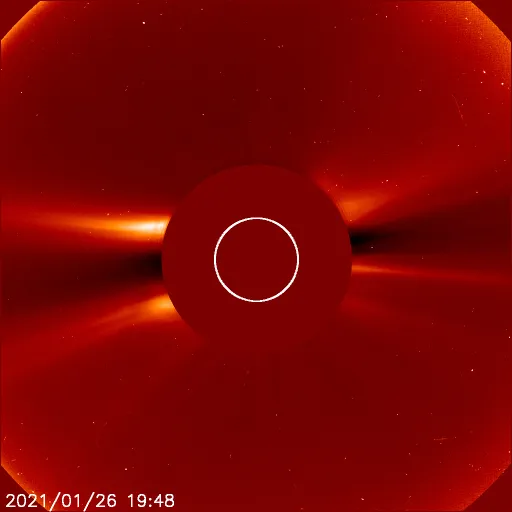 Ближняя корона Солнца