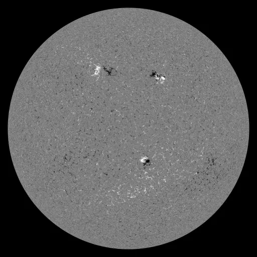 Solar Magnetic Fields