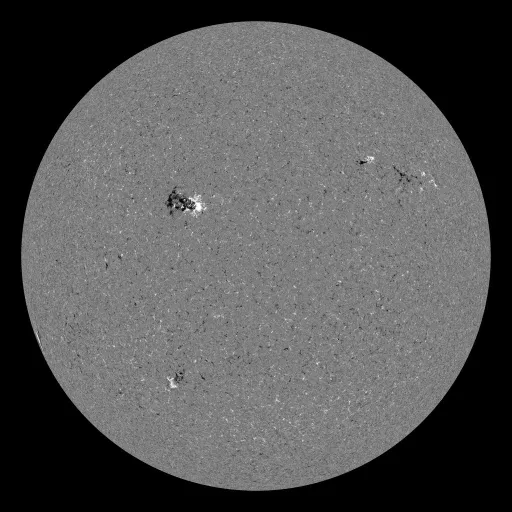 Solar Magnetic Fields