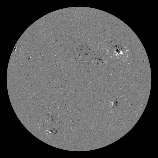 Solar Magnetic Fields