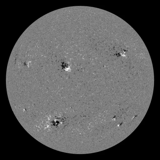 Solar Magnetic Fields