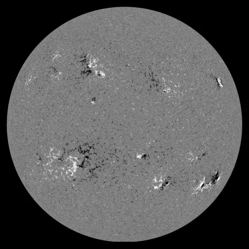 Solar Magnetic Fields