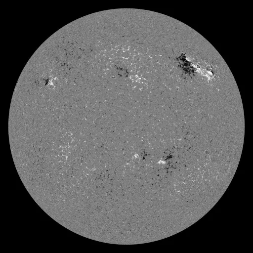 Solar Magnetic Fields