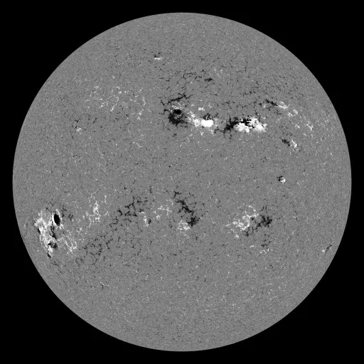 Solar Magnetic Fields