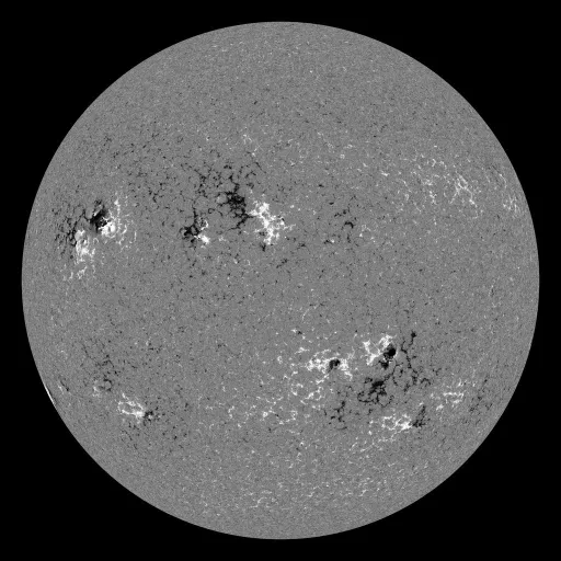 Solar Magnetic Fields
