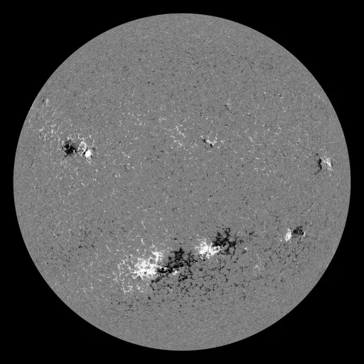 Solar Magnetic Fields