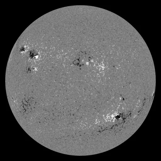Solar Magnetic Fields