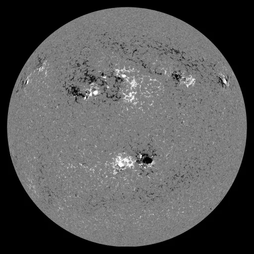 Solar Magnetic Fields