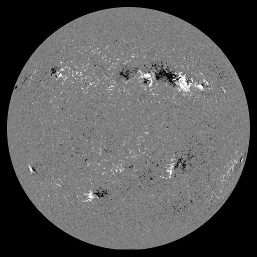 Solar Magnetic Fields