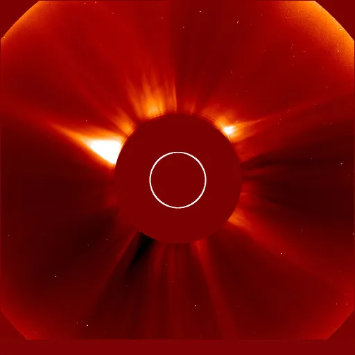 Ближняя корона Солнца