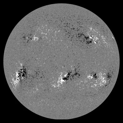 Solar Magnetic Fields