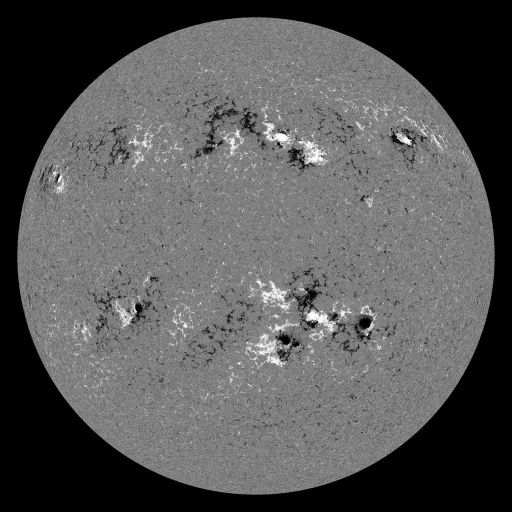 Solar Magnetic Fields