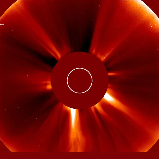 Ближняя корона Солнца