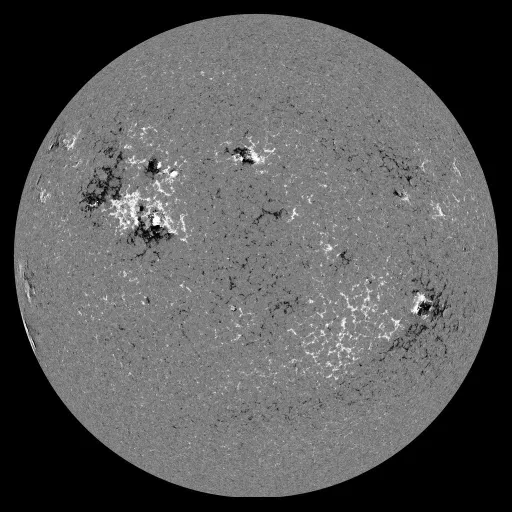 Solar Magnetic Fields
