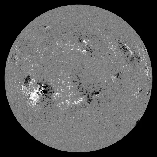 Solar Magnetic Fields