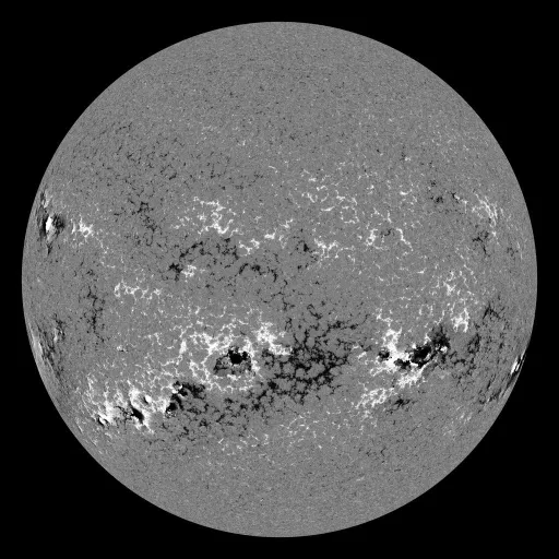 Solar Magnetic Fields