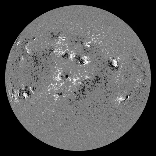 Solar Magnetic Fields