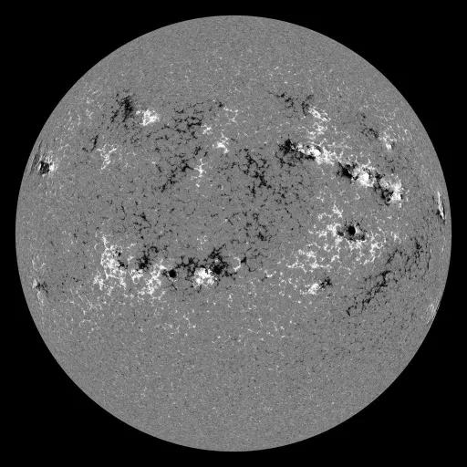 Solar Magnetic Fields