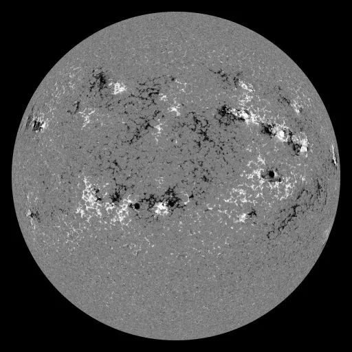 Solar Magnetic Fields