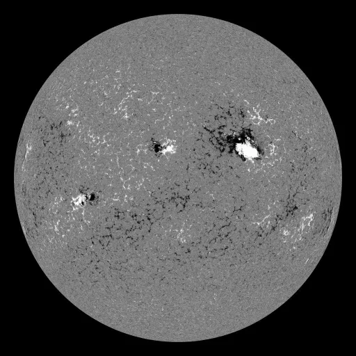 Solar Magnetic Fields