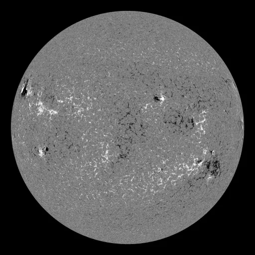Solar Magnetic Fields