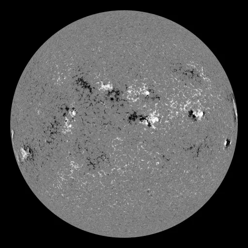 Solar Magnetic Fields