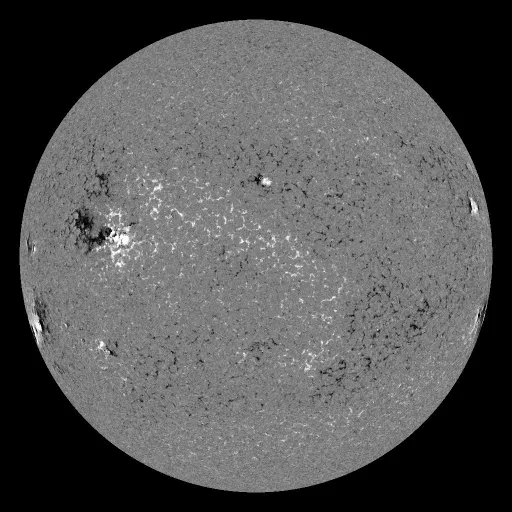 Solar Magnetic Fields