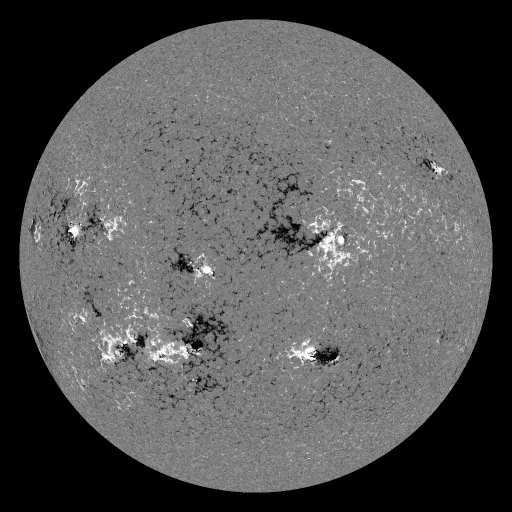 Solar Magnetic Fields