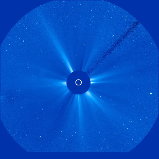 Дальняя корона Солнца