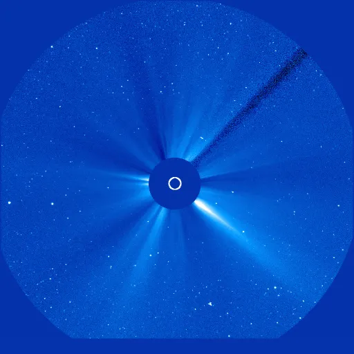 Дальняя корона Солнца