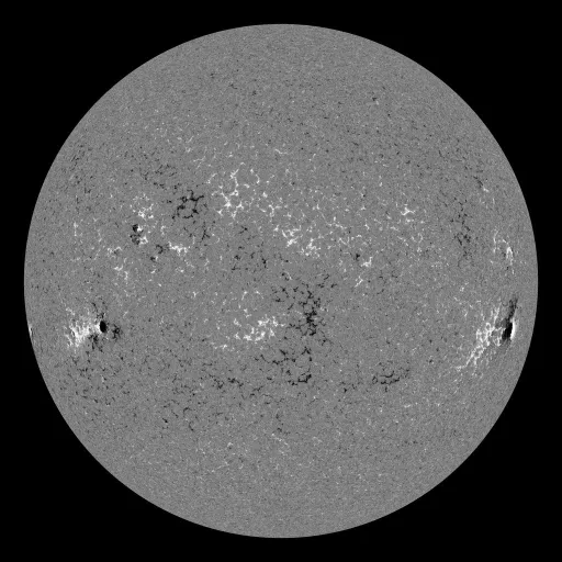Solar Magnetic Fields
