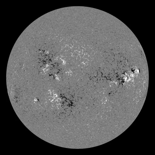 Solar Magnetic Fields