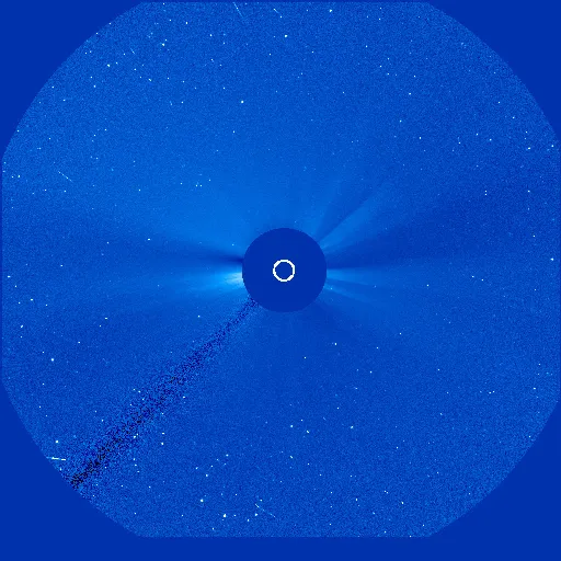 Дальняя корона Солнца