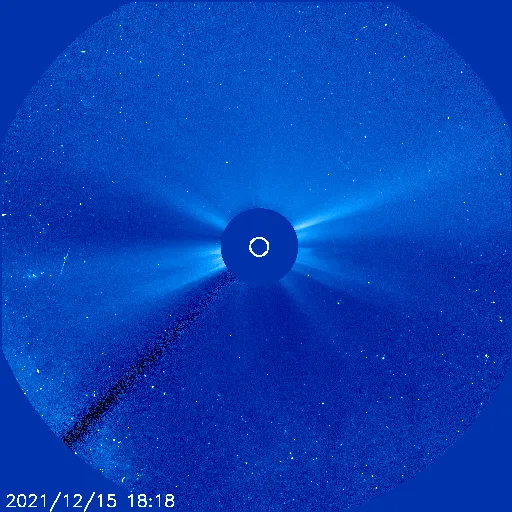 Дальняя корона Солнца